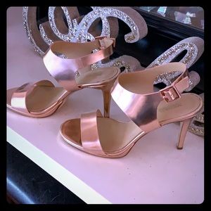 MICHAEL KORS metallic rose pink heels size 7